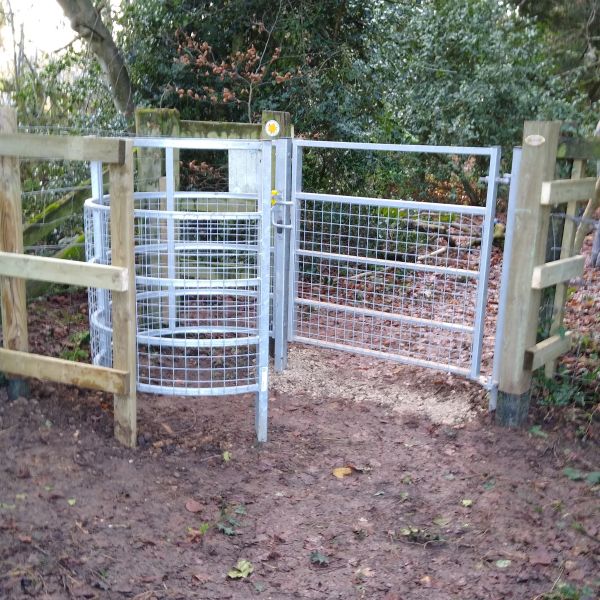 Kissing gate